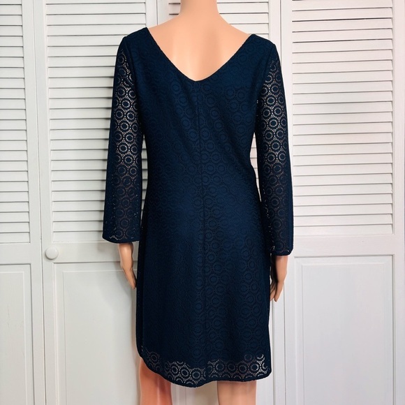 LILLY PULITZER Alden True Navy Dress Size Medium - Picture 8 of 8